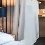 Markus Sittikus 4*